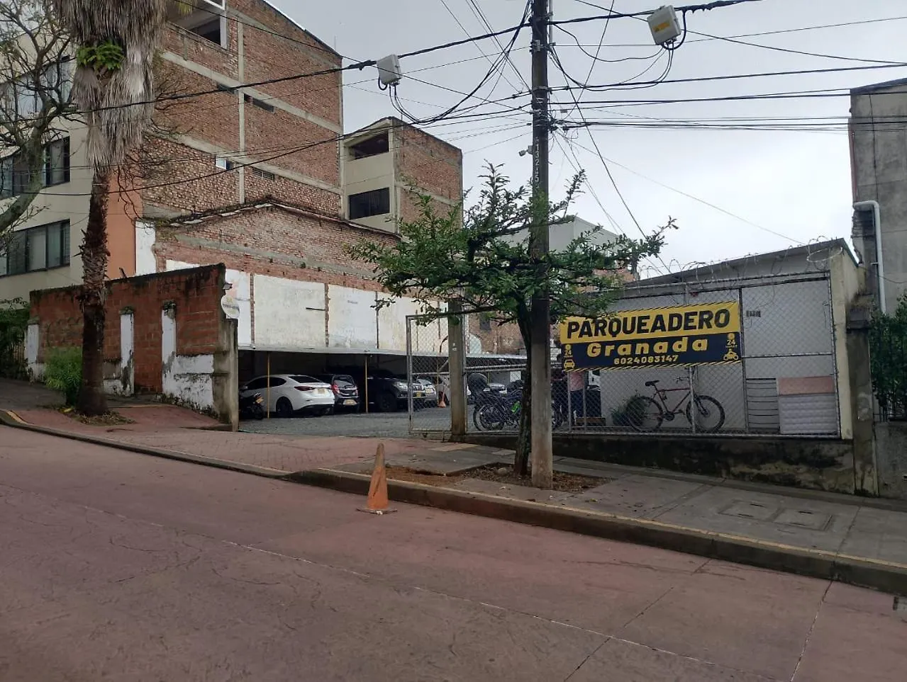 La Divina Trinidad - Galeria Wellness Hostal Cali Colombia